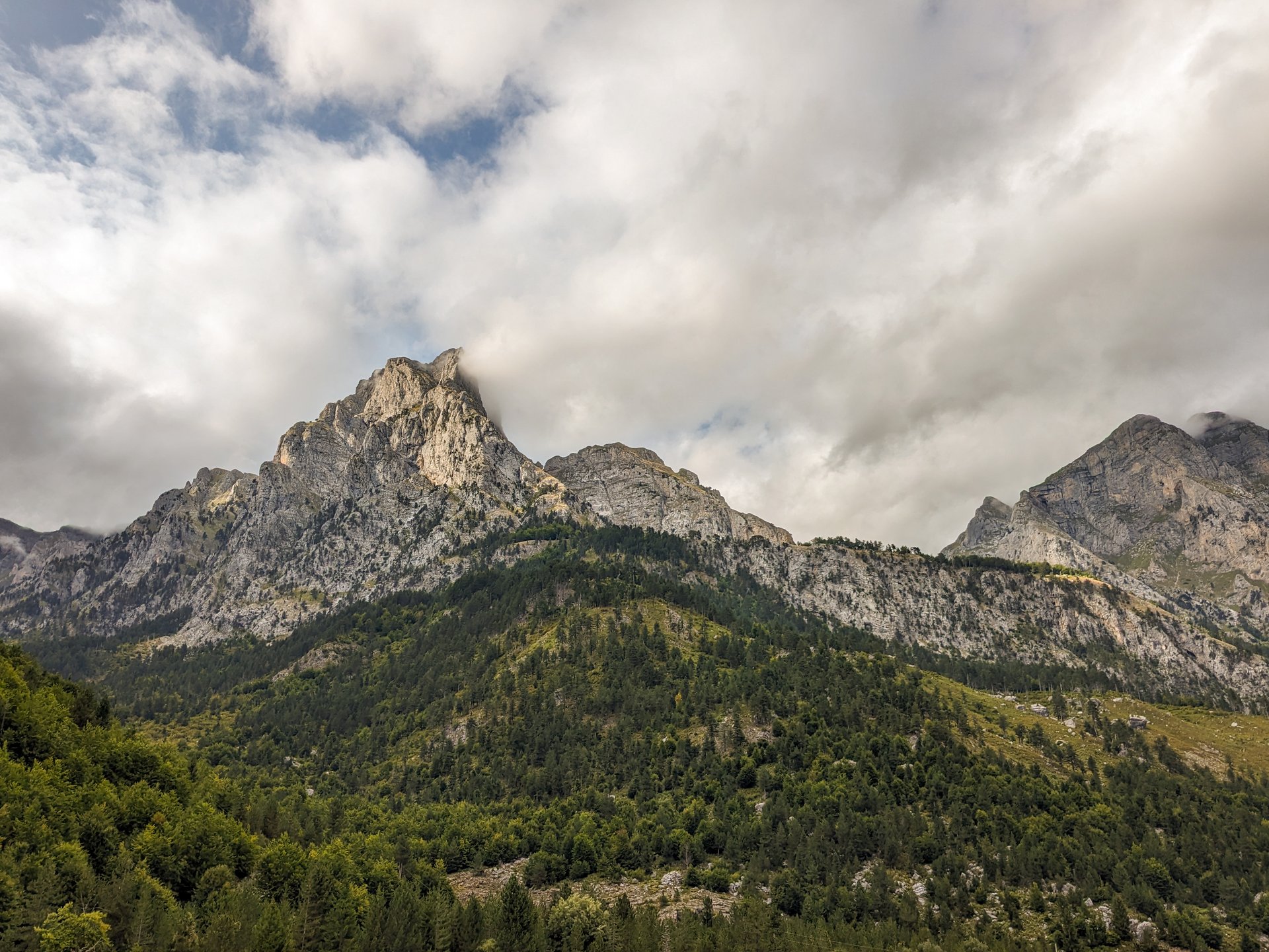 Vallée de Valböne, Albanie